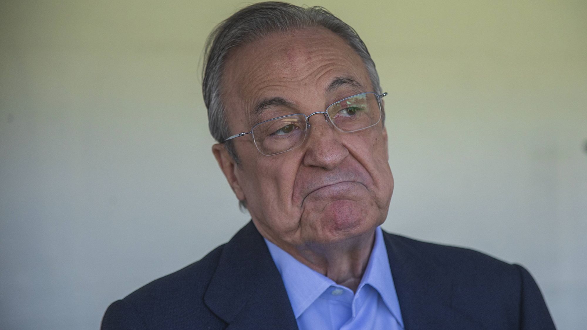 Florentino ni se inmuta tiene otro año de contrato, pero su salida es un secreto a voces