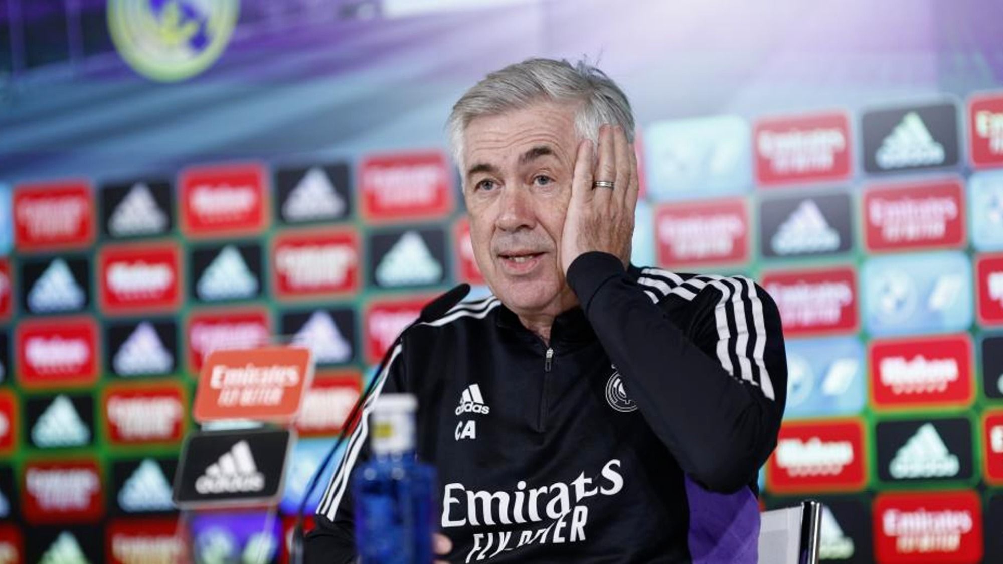 Ancelotti se lleva las manos a la cabeza el terrible problema al que se enfrenta el Madrid