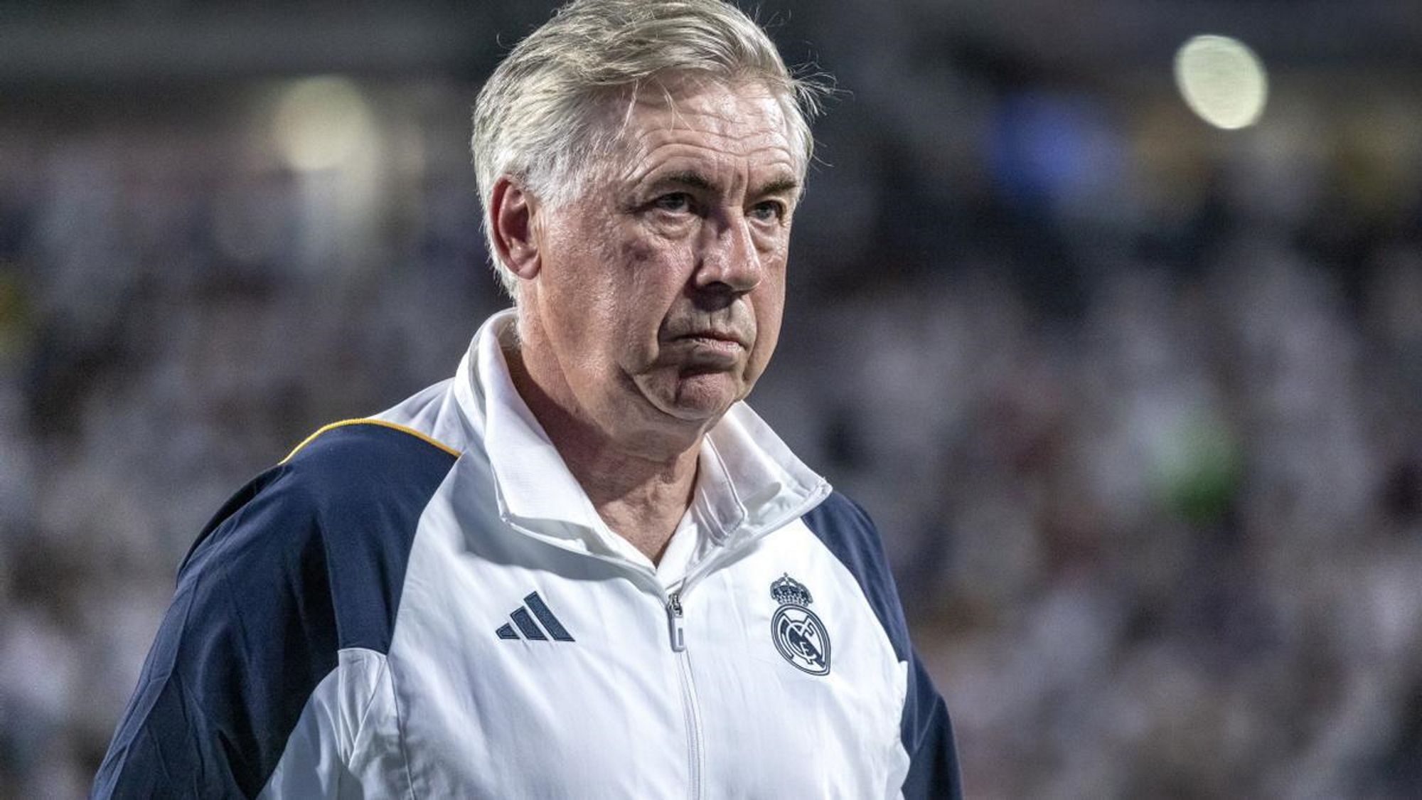 K.O. a Ancelotti, el jugador se marcha rumbo a la Premier League el italiano del Madrid se lamenta