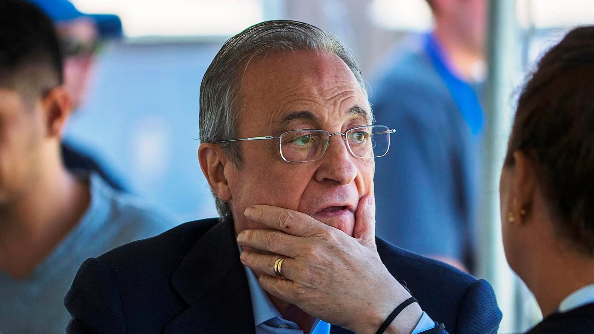 Florentino se interesó en su fichaje, pero finalmente hace un K.O. al Real Madrid se queda donde está