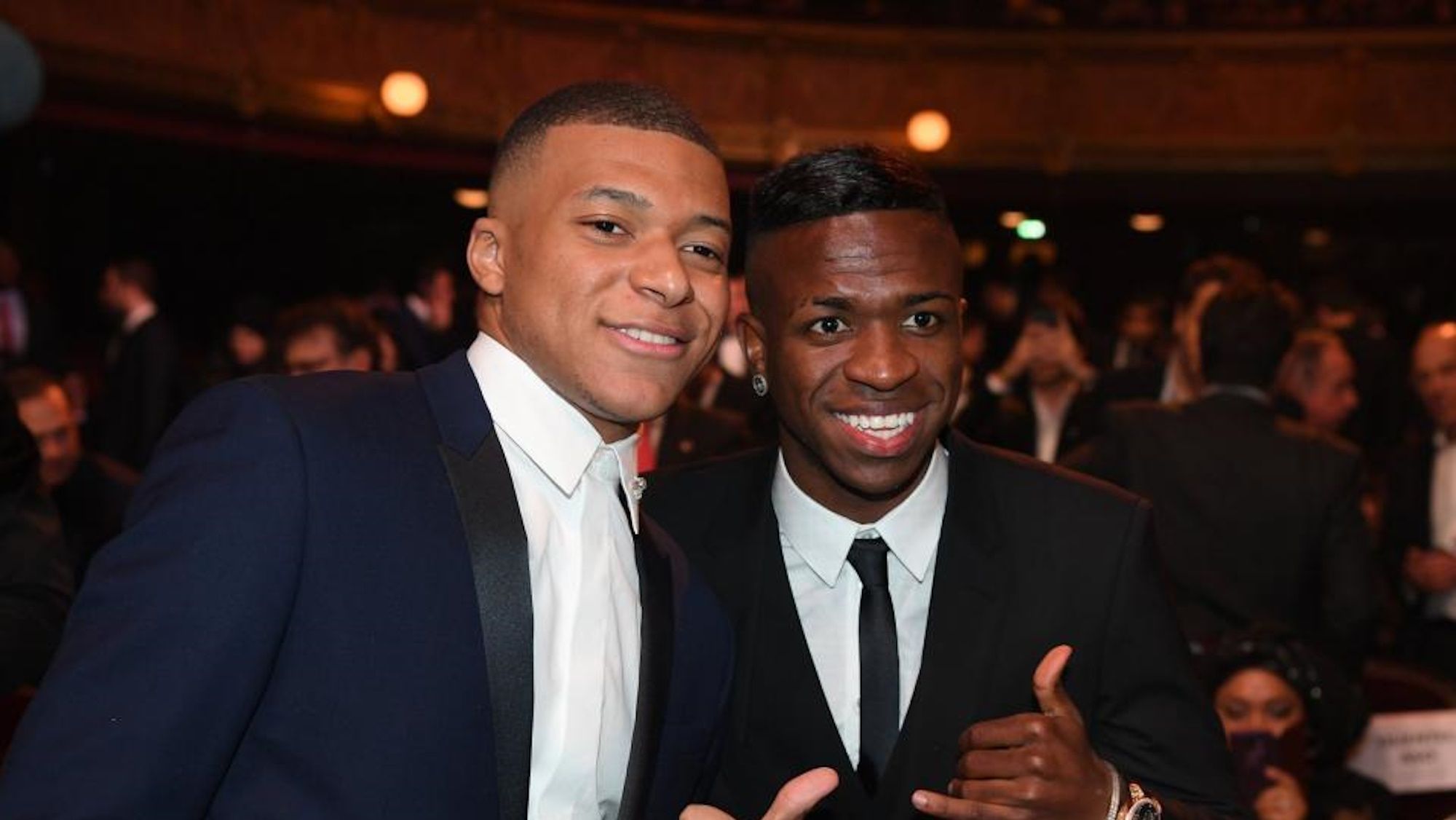 Vinicius se pronuncia sobre el fichaje de Mbappé por el Madrid