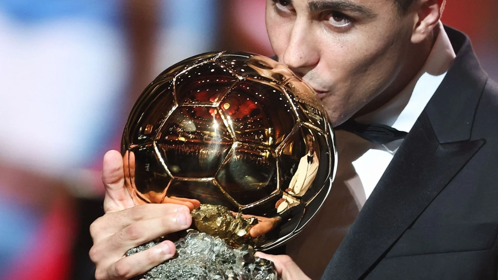 Rodri con el Balón de Oro