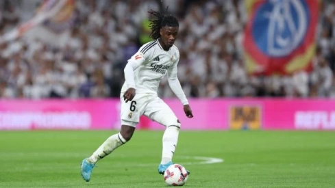 Eduardo Camavinga jugando en el Santiago Bernabéu.