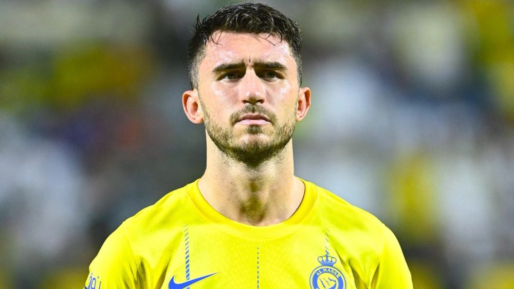 Laporte durante un partido con el Al-Nassr