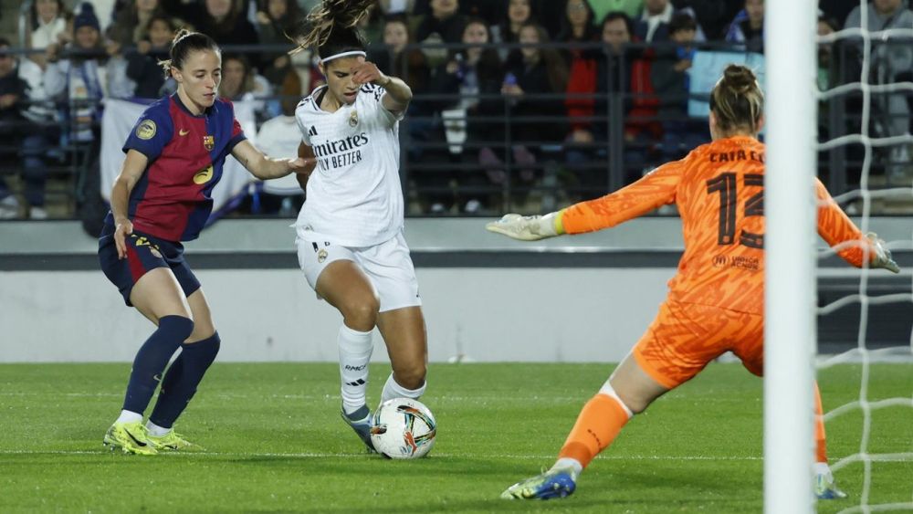 Foto del partido de ayer femenino entre el Real Madrid y el Barça