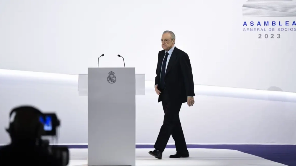 Florentino Pérez en la asamblea del curso 2023.