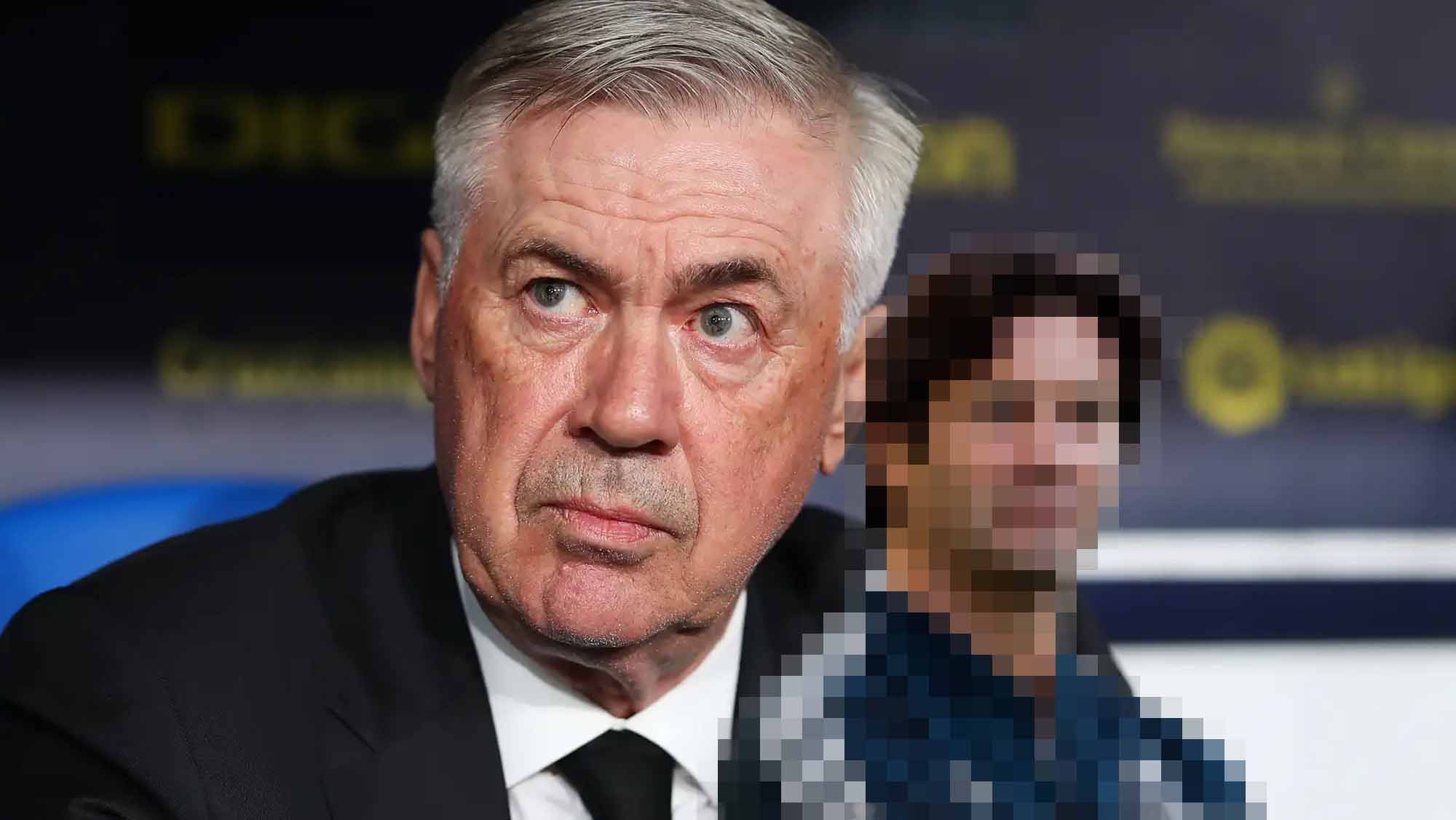 Carlo Ancelotti con entrenador de incógnito