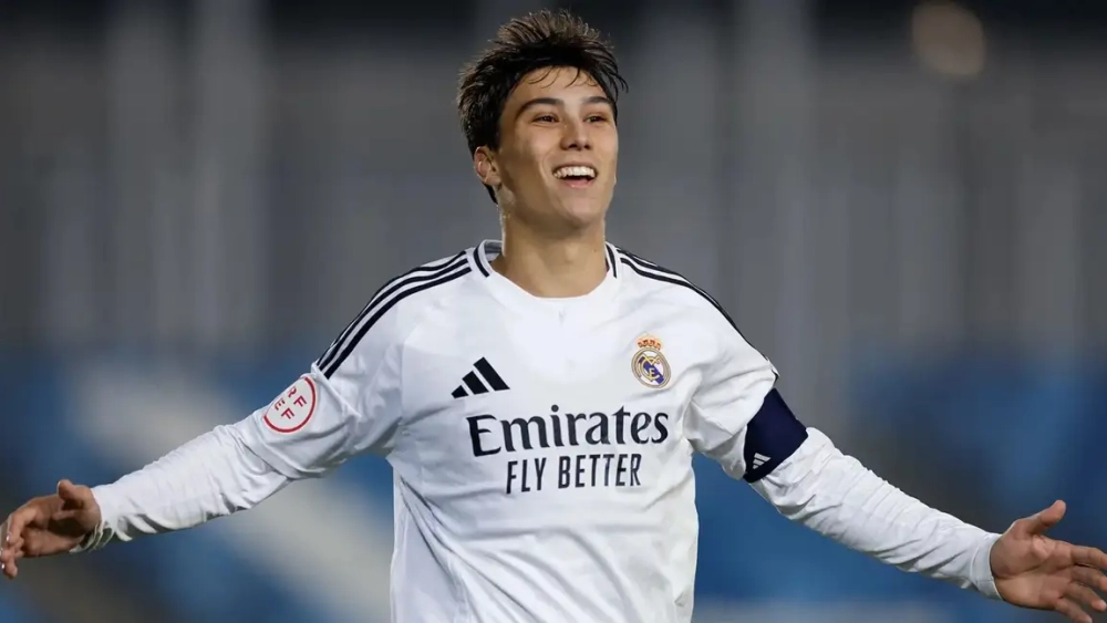 Gonzalo García celebrando un gol ayer