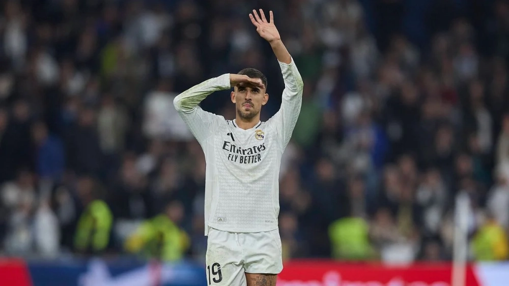 Dani Ceballos durante un partido en el Santiago Bernabéu.