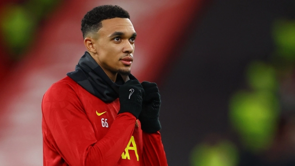 Alexander-Arnold durante un calentamiento con el Liverpool.