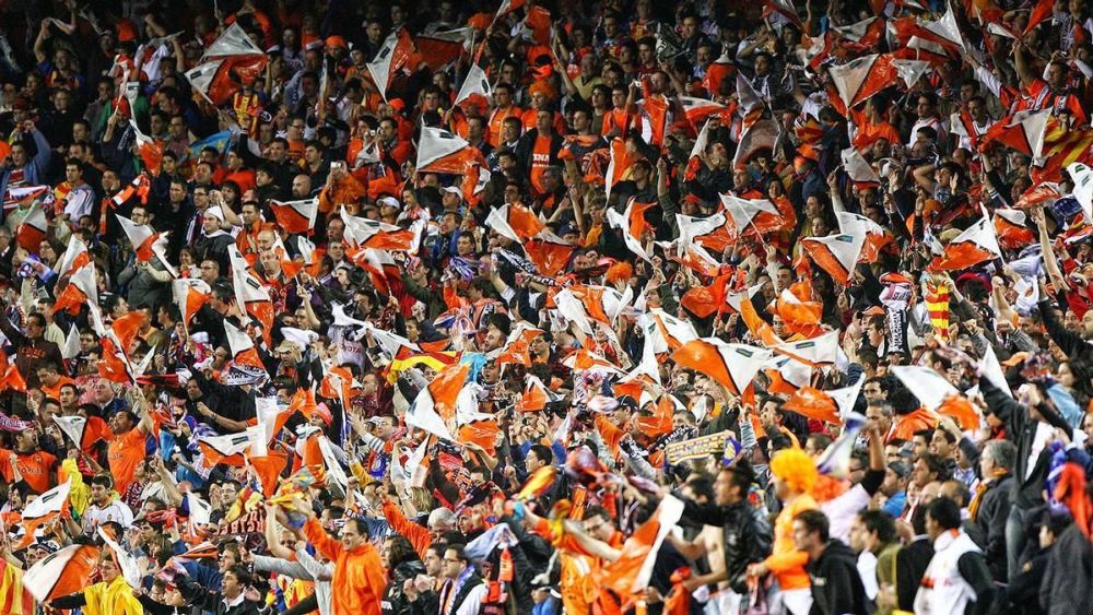 Afición del Valencia en Mestalla