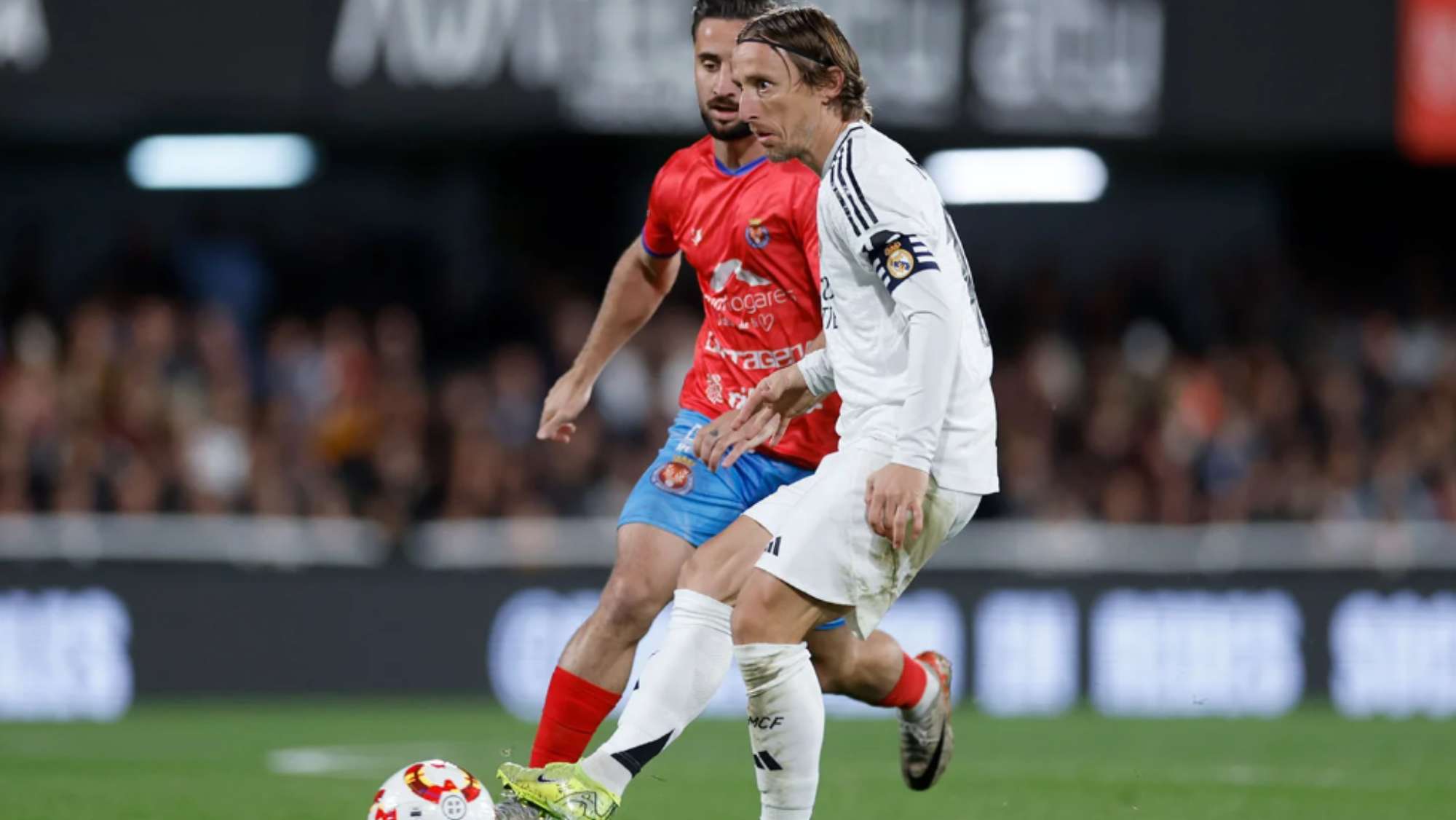 Modric deja una imagen para la historia en Cartagena