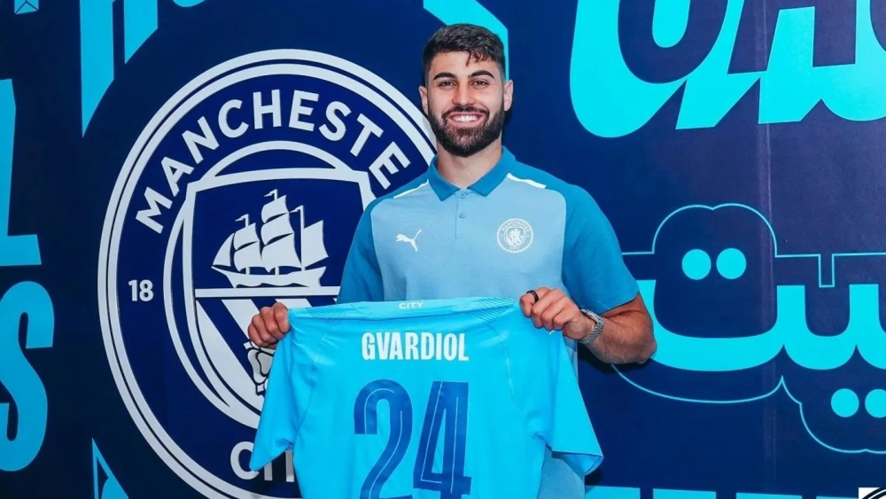 Gvardiol en su presentación con el Manchester City