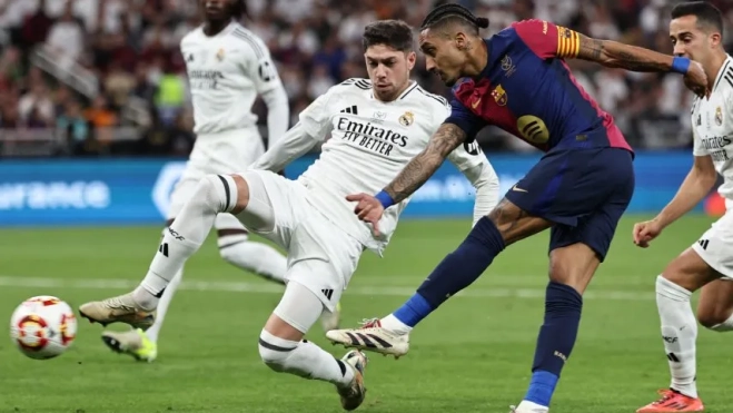 La defensa del Real Madrid volvió a quedar en evidencia en el último partido ante el Barça.