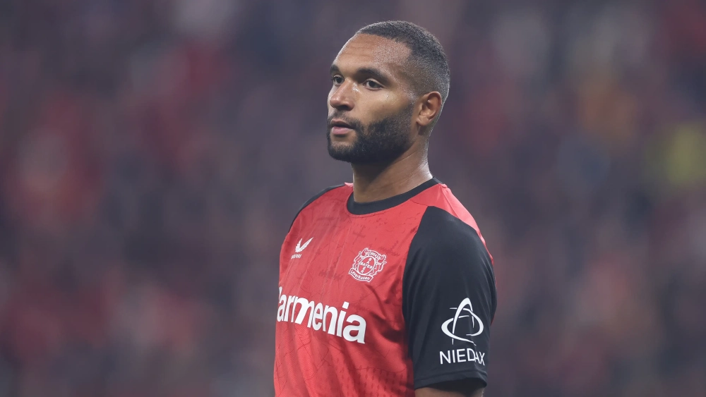 Jonathan Tah con el Bayer Leverkusen