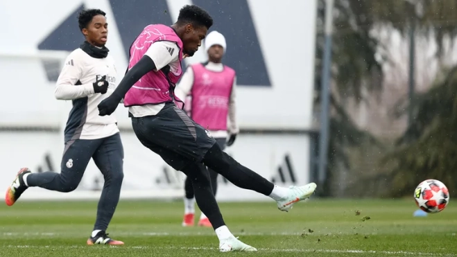 Tchouameni en el entrenamiento