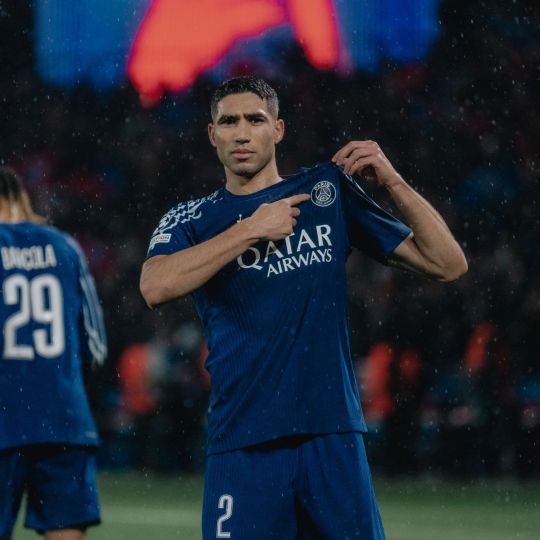 Achraf celebrando su gol antes de ser anulado frente al Manchester City