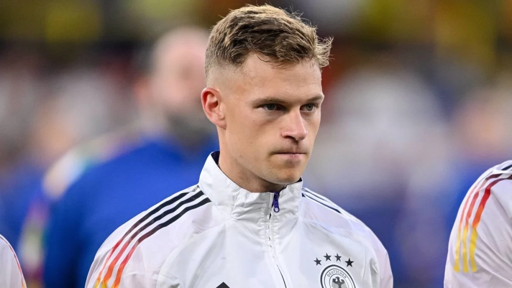 Kimmich serio con la selección de Alemania