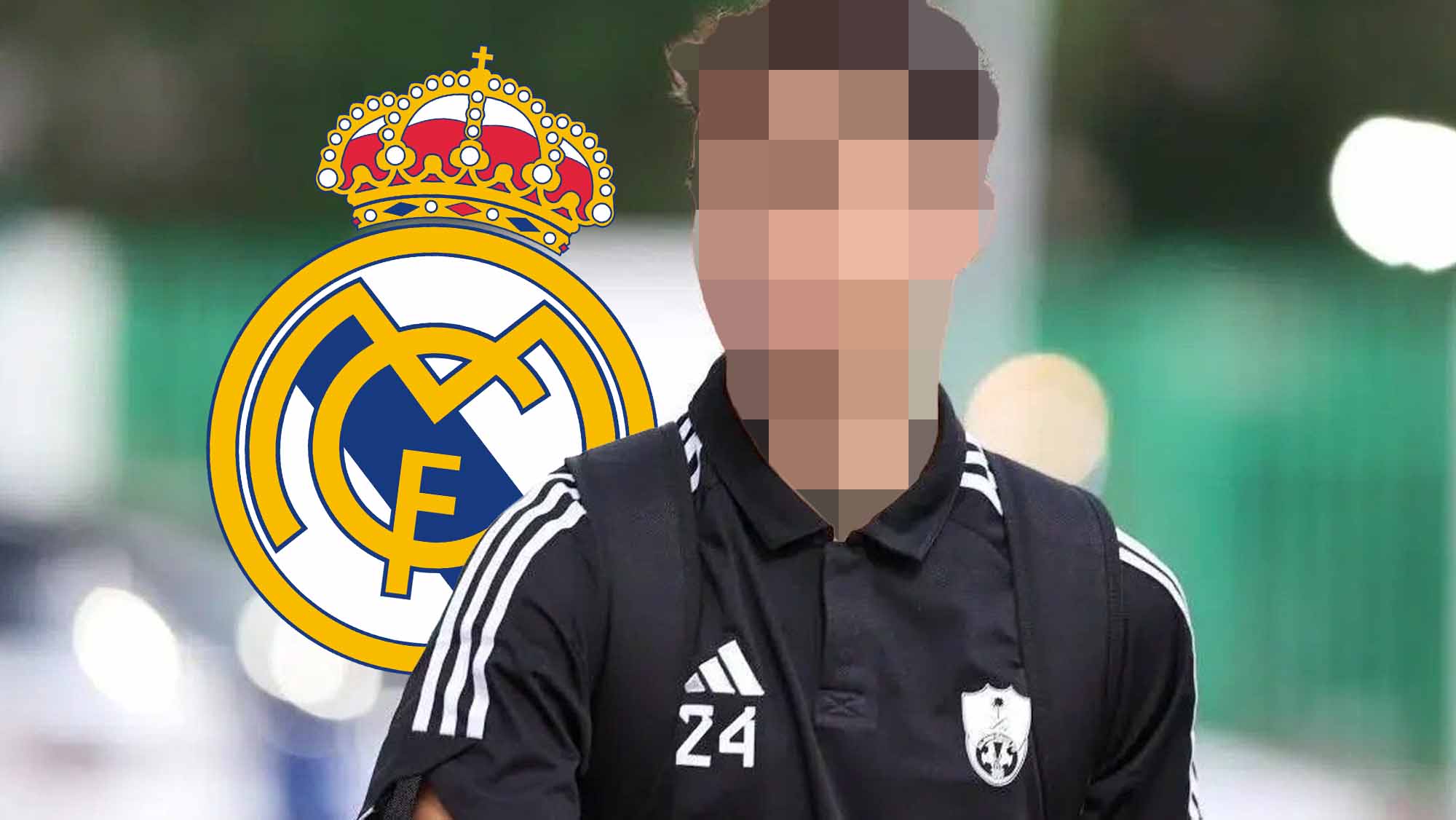 Jugador de incógnito con escudo RM detrás